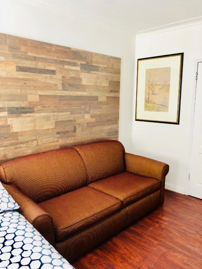 Stylish Montreal Apartment: Comfortable Stay In The Golden Square Mile Ngoại thất bức ảnh